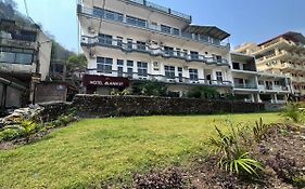 Hotel Manikut